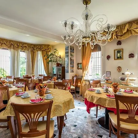 Albertina 2* البندقية-ليدو