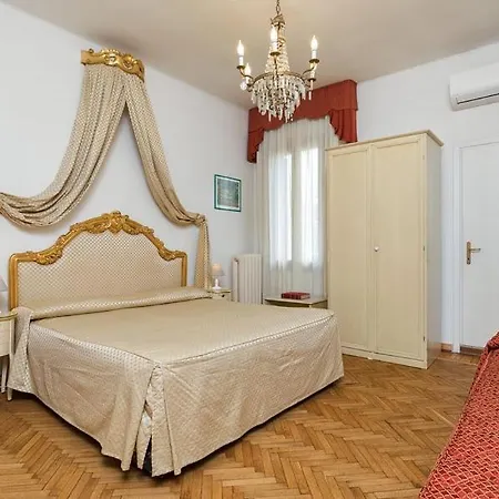 فندق Albertina البندقية-ليدو