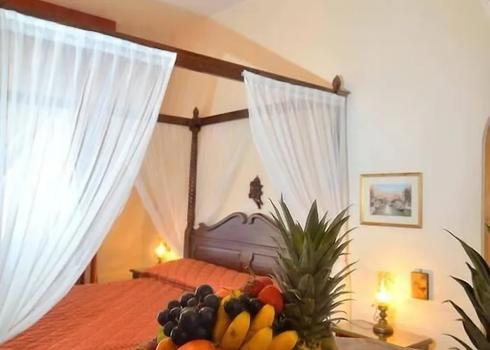 Отель Albertina