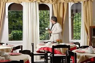 Отель Albertina